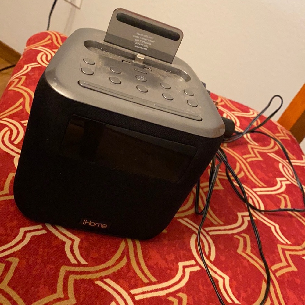 ihome alarm clock and radio
